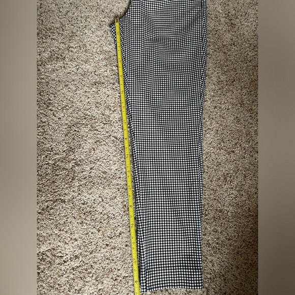 White House Black Market Gingham Tapered Ankle Pants - Picture 10 of 10
